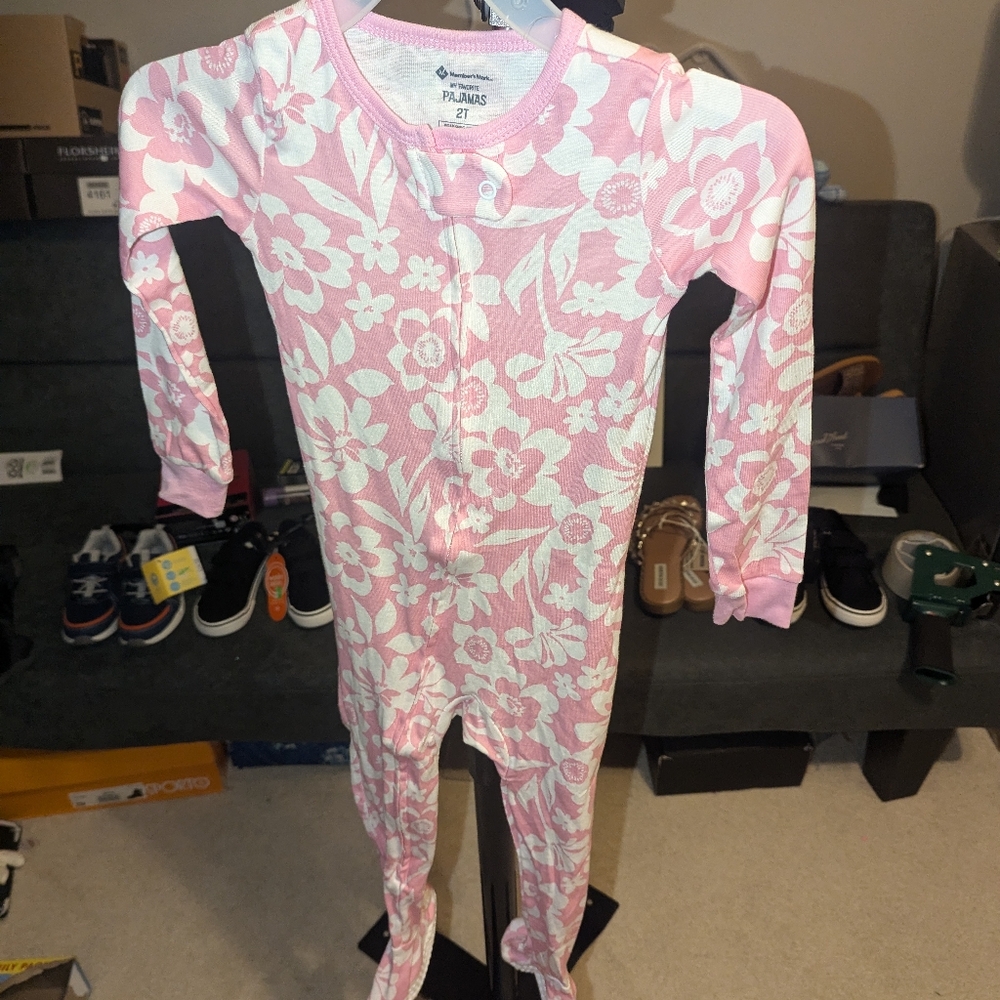 Members Mark pink and white floral onesie/sleeper